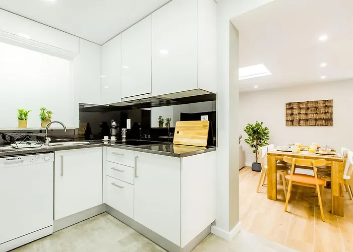Espinho Beach 4 Stays With Terrace